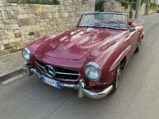 Foto 4 di 9: MERCEDES-BENZ 190 SL  