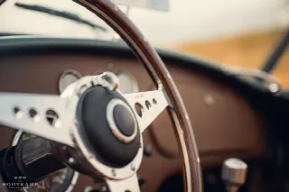Foto 13 di 19: AC Ace Desirable factory left-hand-drive example with powerful Bristol engine