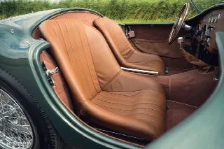 Foto 10 di 19: AC Ace Desirable factory left-hand-drive example with powerful Bristol engine