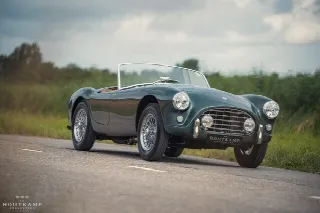 Foto 6 di 19: AC Ace Desirable factory left-hand-drive example with powerful Bristol engine