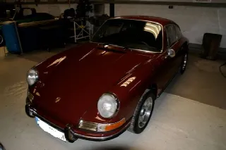 Foto 1 di 3: PORSCHE 911(1963-1973)  SWB