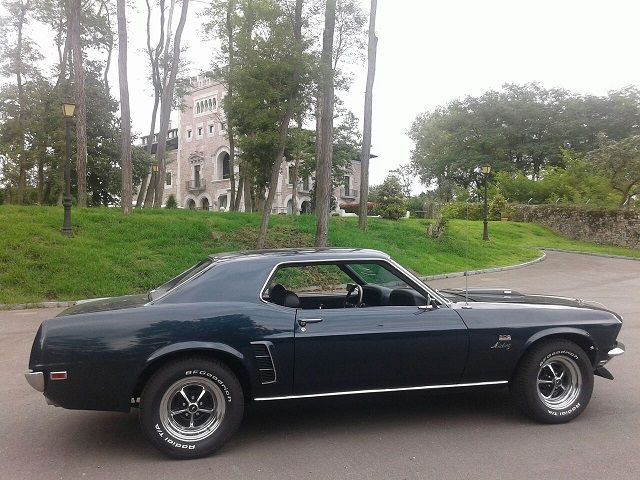 FORD Mustang 302