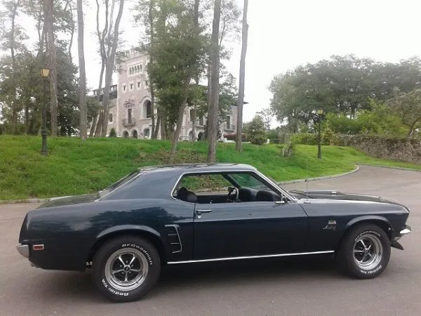 FORD Mustang 302