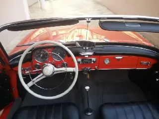 Foto 7 di 9: MERCEDES-BENZ 190 SL 