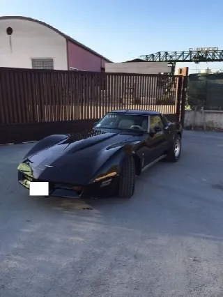 Foto 1 di 2: CHEVROLET Corvette C3 