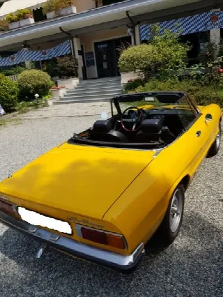 Foto 2 di 3: ALFA ROMEO Spider  