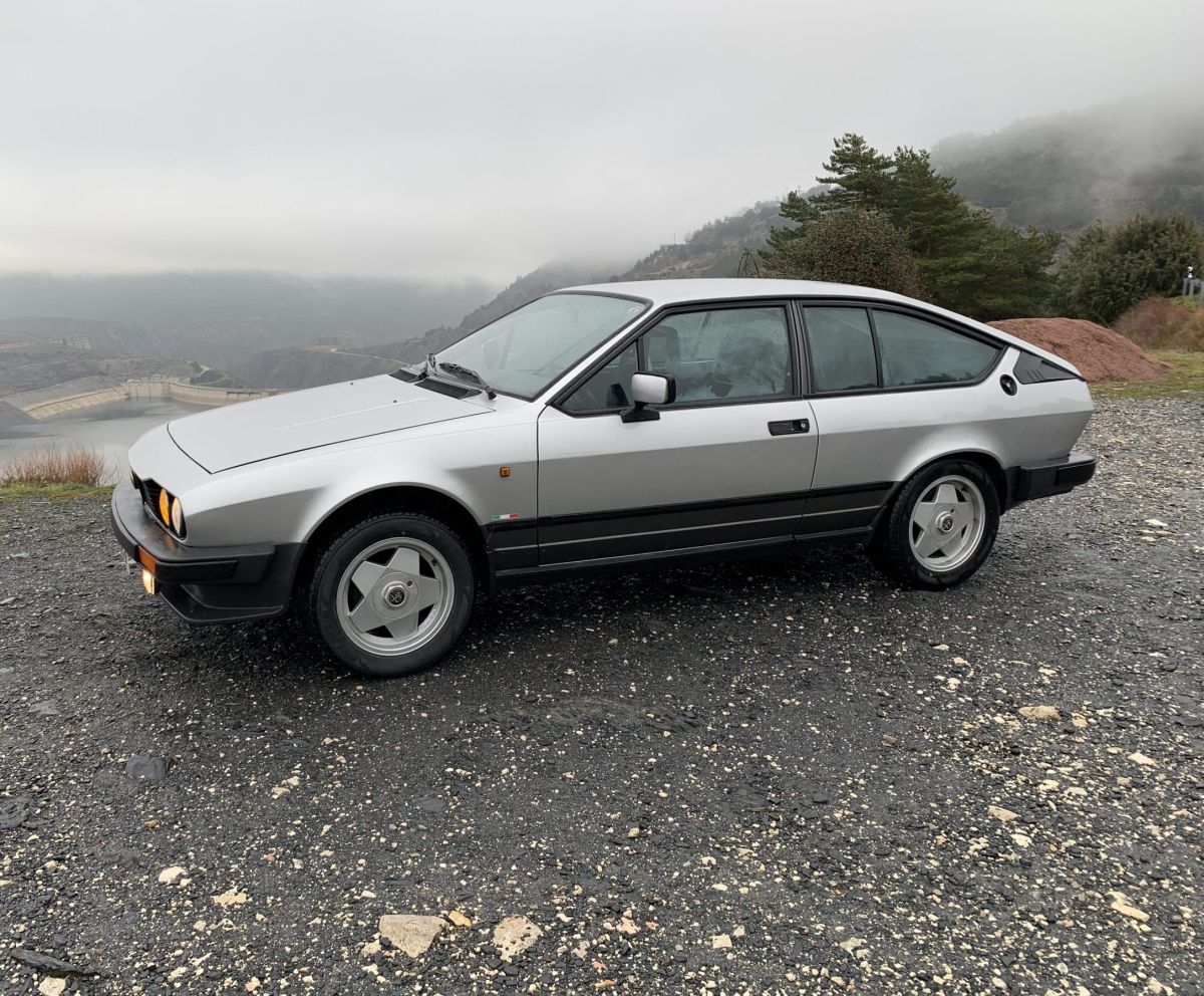 ALFA ROMEO Alfetta GTV 2.0 