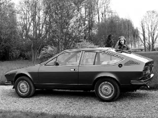 Foto 1 di 1: ALFA ROMEO GTV  