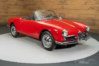 Foto 4 di 10: ALFA ROMEO Giulietta