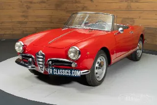 Foto 7 di 10: ALFA ROMEO Giulietta