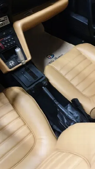 Foto 4 di 5: ALFA ROMEO Spider 2.0 