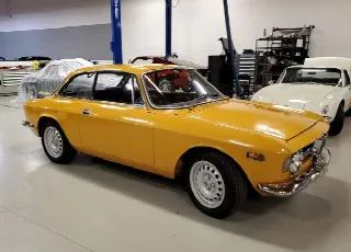 Foto 1 di 2: ALFA ROMEO GT a 