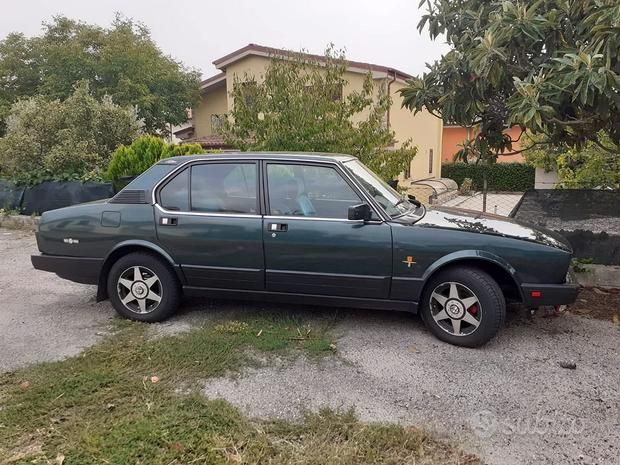 ALFA ROMEO Alfetta QUADRIFOGLIO ORO  
