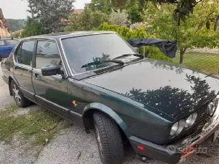 Foto 2 di 4: ALFA ROMEO Alfetta QUADRIFOGLIO ORO  