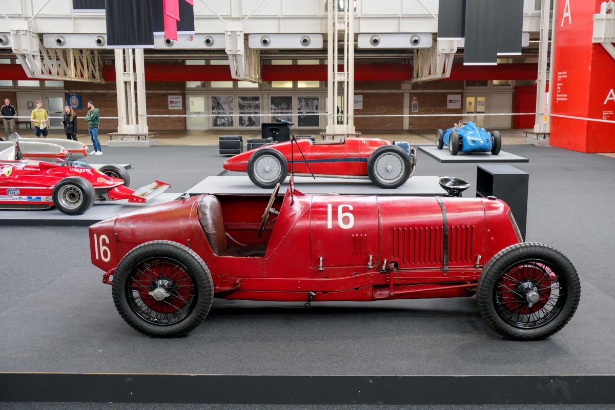 LE NOVITÀ DI AUTO E MOTO D’EPOCA 2024,  CENTRO EUROPEO DELLA PASSIONE PER I MOTORI.
