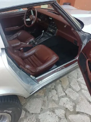 Foto 5 di 5: CHEVROLET Corvette C3 