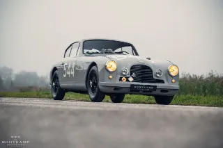 Foto 12 di 30: ASTON MARTIN DB2/4 (1953-1959) MKI 3 Litre Original Left Hand Drive, subscribed for the 1954 Mille Miglia  