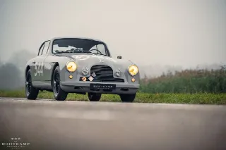 Foto 9 di 30: ASTON MARTIN DB2/4 (1953-1959) MKI 3 Litre Original Left Hand Drive, subscribed for the 1954 Mille Miglia  