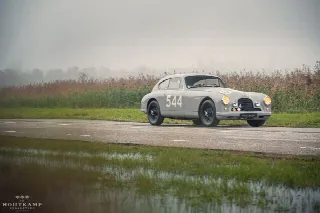 Foto 15 di 30: ASTON MARTIN DB2/4 (1953-1959) MKI 3 Litre Original Left Hand Drive, subscribed for the 1954 Mille Miglia  