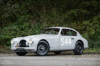 Foto 5 di 30: ASTON MARTIN DB2/4 (1953-1959) MKI 3 Litre Original Left Hand Drive, subscribed for the 1954 Mille Miglia  