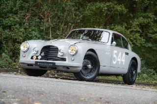 Foto 6 di 30: ASTON MARTIN DB2/4 (1953-1959) MKI 3 Litre Original Left Hand Drive, subscribed for the 1954 Mille Miglia  