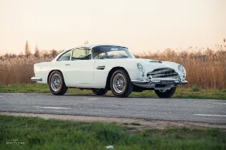 Foto 9 di 18: ASTON MARTIN DB4 One of just 60 Factory-Original Vantage specification examples, one of 20 factory LHD DB5 Vantages 