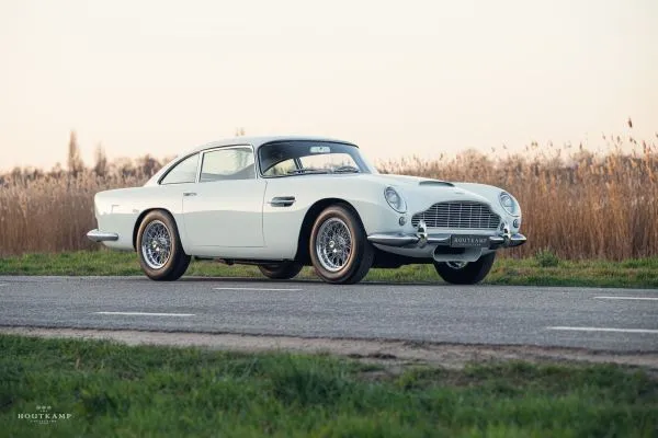 ASTON MARTIN DB4 One of just 60 Factory-Original Vantage specification examples, one of 20 factory LHD DB5 Vantages