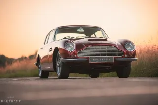Foto 14 di 24: ASTON MARTIN DB6(1965-1971) Fitted with power steering since new