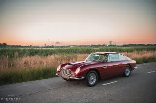 Foto 1 di 24: ASTON MARTIN DB6(1965-1971) Fitted with power steering since new