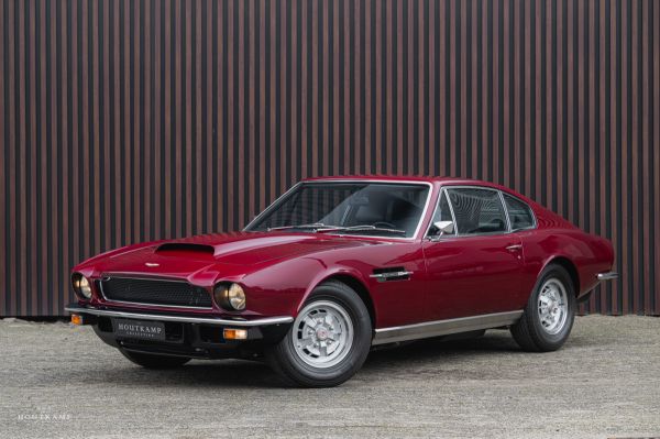 ASTON MARTIN V8 An extremely beautiful restored example 