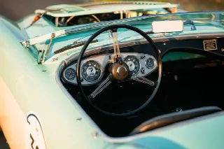 Foto 8 di 14: AUSTIN HEALEY 100M Very rare genuine factory built 100 M Le Mans. Complete with 100M Le Mans Registry certificate. Mille Miglia Eligible 