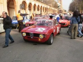 Foto 1 di 4: ALFA ROMEO GT GT SPRINT VELOCE 1600 PEDALINA BASSA 