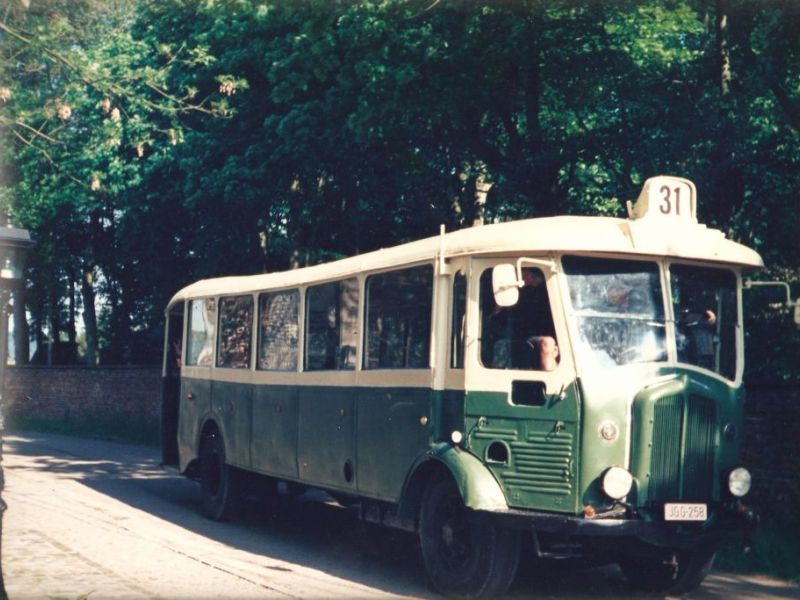 RENAULT 11 Bus parisien de 1937 type TN4H