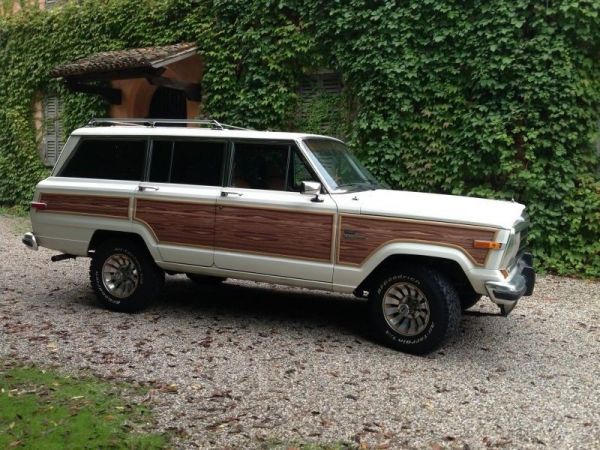 JEEP GrandWagoneer 
