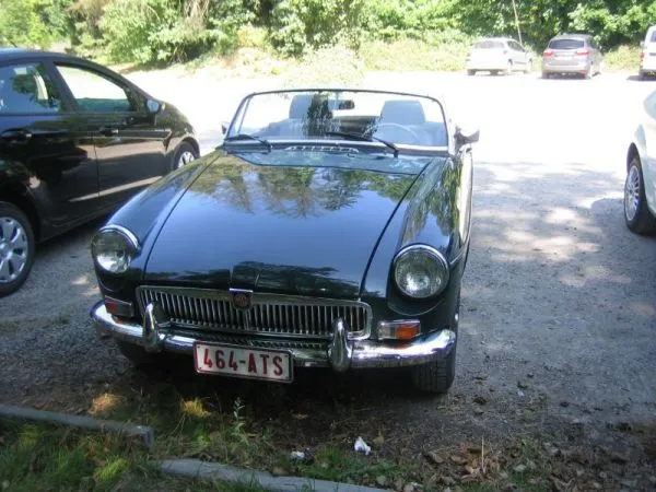 MG B roadster