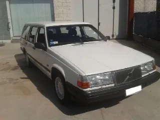 Foto 1 di 4: VOLVO  945 SW D