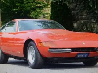 Foto 1 di 4: FERRARI 365(1969-1976) GT/4 Daytona 