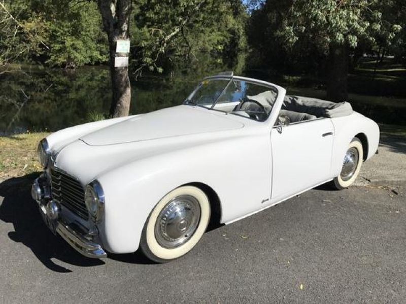 SIMCA 8(1937-1951) sport cabriolet - état concours