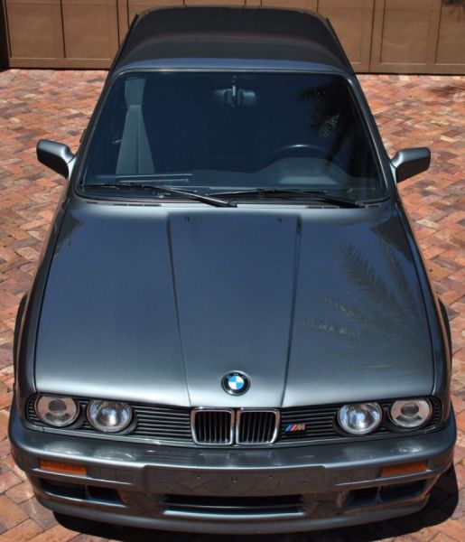 BMW 320 is