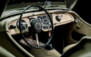 Foto 4 di 5: TRIUMPH TR3  