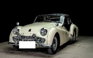 Foto 3 di 5: TRIUMPH TR3  