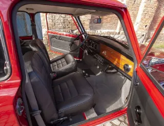 Foto 11 di 11: AUSTIN Mini Clubman 1275 GT 