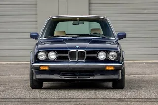 Foto 1 di 5: BMW 325  