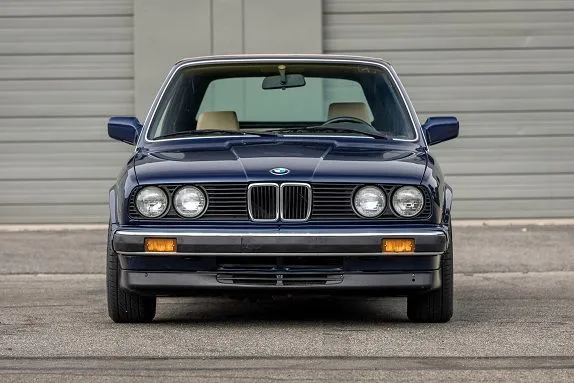 BMW 325