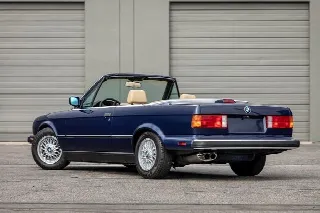 Foto 5 di 5: BMW 325  