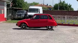 Foto 4 di 5: CITROEN Dyane 6   