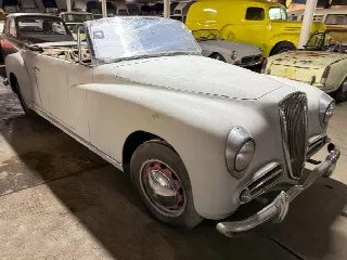 Foto 2 di 21: LANCIA Aurelia B50 cabrio