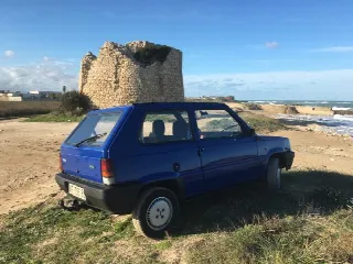 Foto 4 di 4: FIAT Panda Young 900 