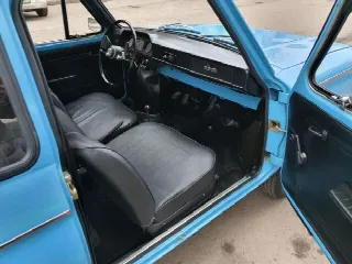 Foto 10 di 14: GAZ ZAZ 968M Version for partly disabled person (Controls on the steering wheel)  