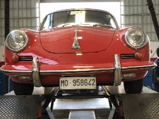Foto 17 di 19: PORSCHE 356 C 1600 SC    